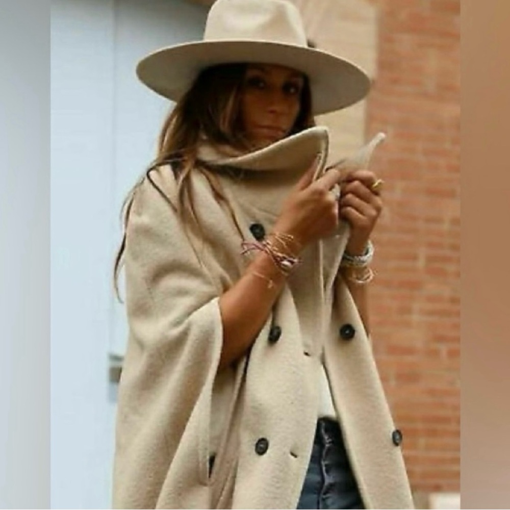 Zara Limited Edition Wool Cape size L